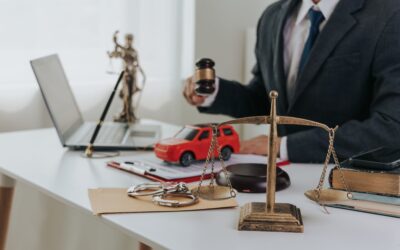 How Can a Car Accident Lawyer Help Me File a UM/UIM Claim?